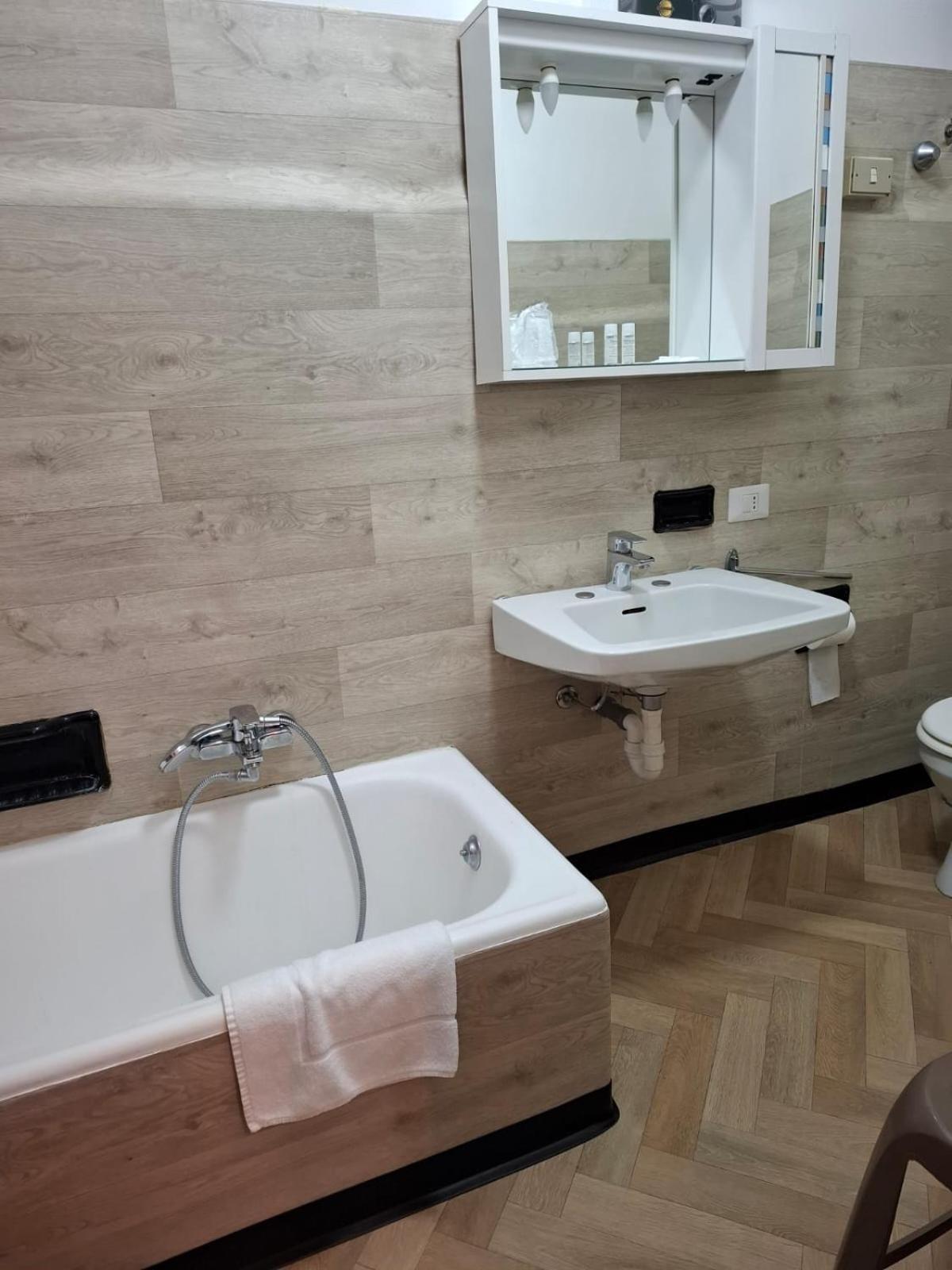 Villa Terzaghi Gorla Minore Dış mekan fotoğraf